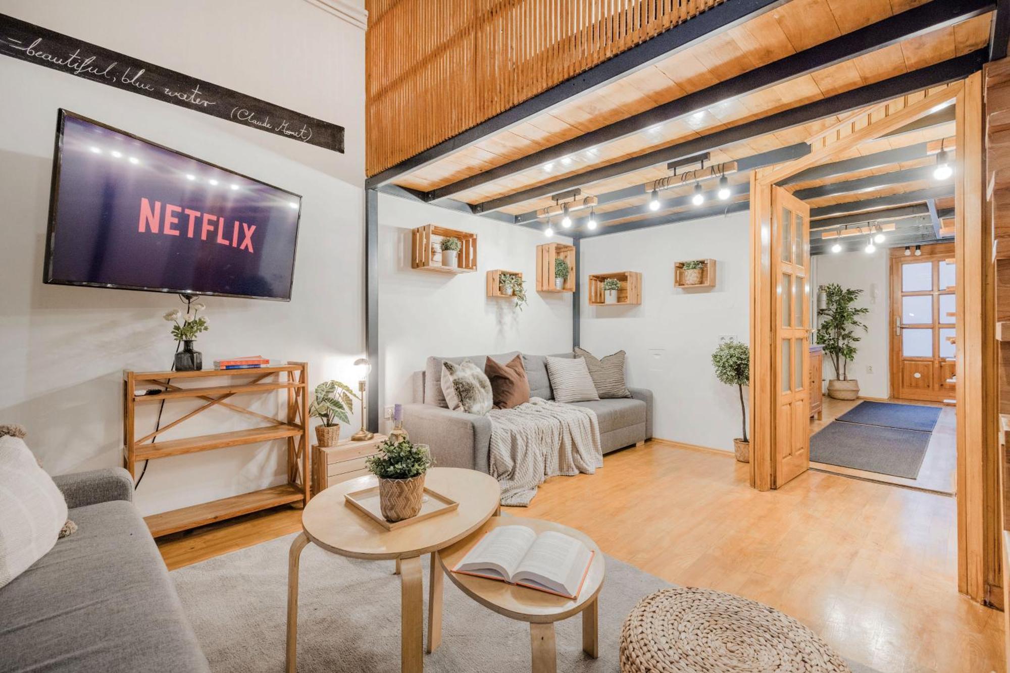 בודפשט Wellness Wonderland: Garden, Sauna, Jacuzzi In Cbd מראה חיצוני תמונה