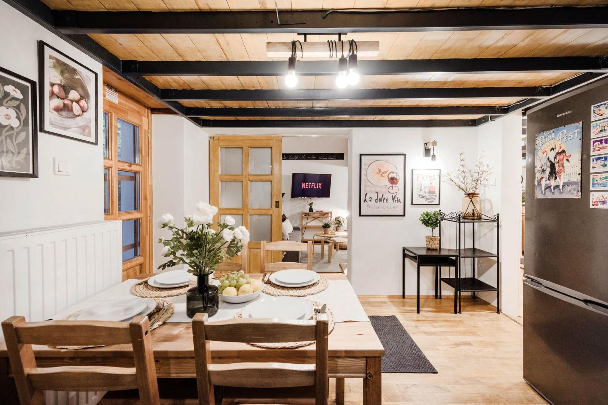 בודפשט Wellness Wonderland: Garden, Sauna, Jacuzzi In Cbd מראה חיצוני תמונה