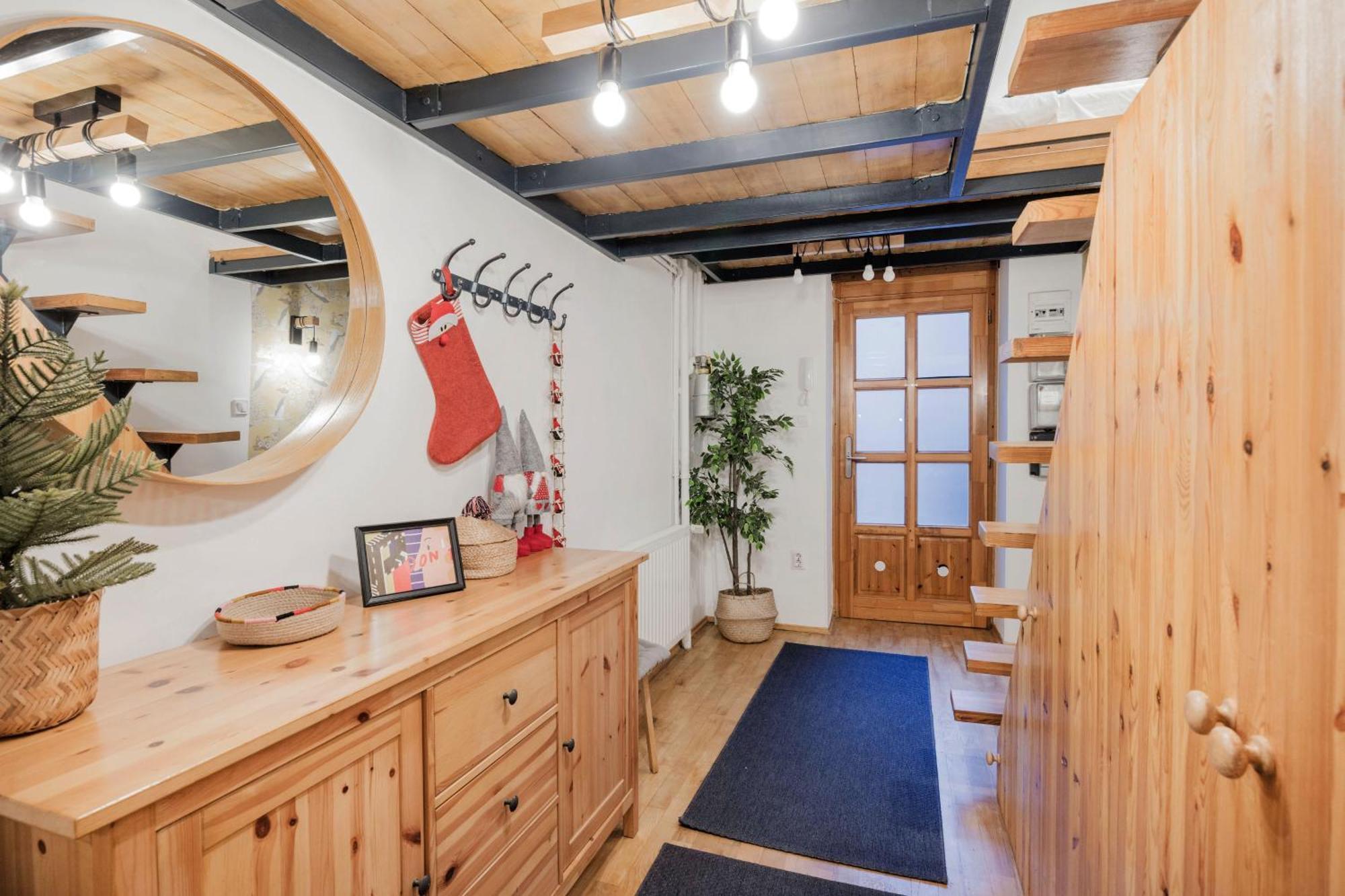 בודפשט Wellness Wonderland: Garden, Sauna, Jacuzzi In Cbd מראה חיצוני תמונה