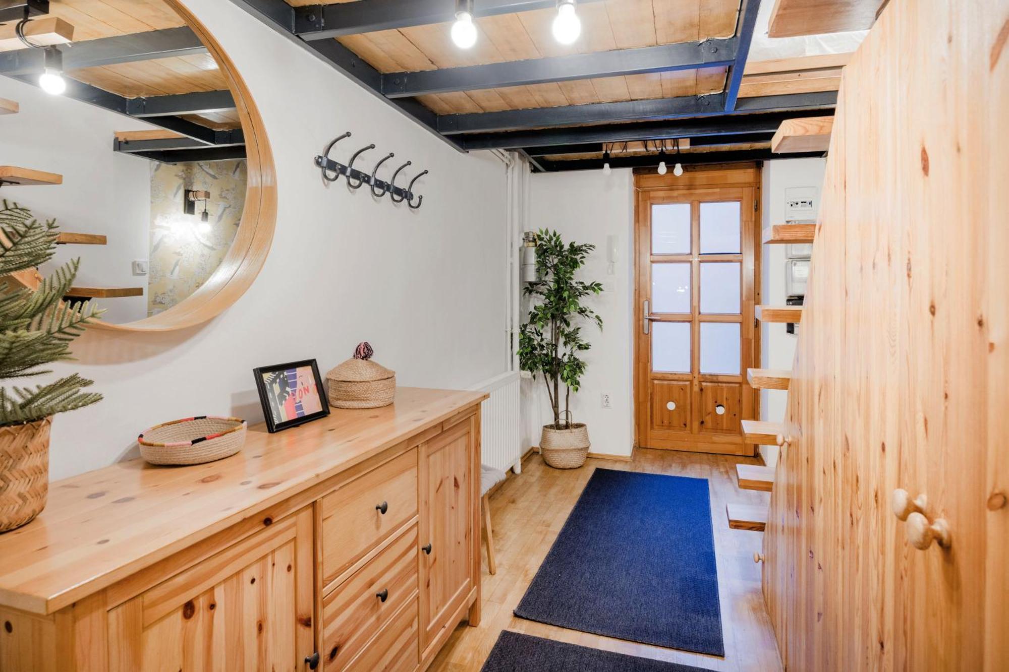 בודפשט Wellness Wonderland: Garden, Sauna, Jacuzzi In Cbd מראה חיצוני תמונה