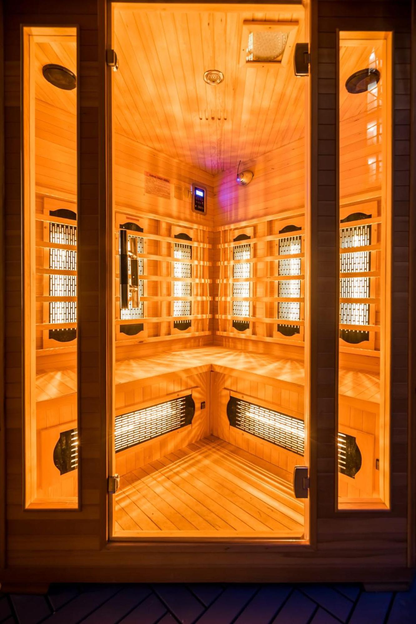 בודפשט Wellness Wonderland: Garden, Sauna, Jacuzzi In Cbd מראה חיצוני תמונה
