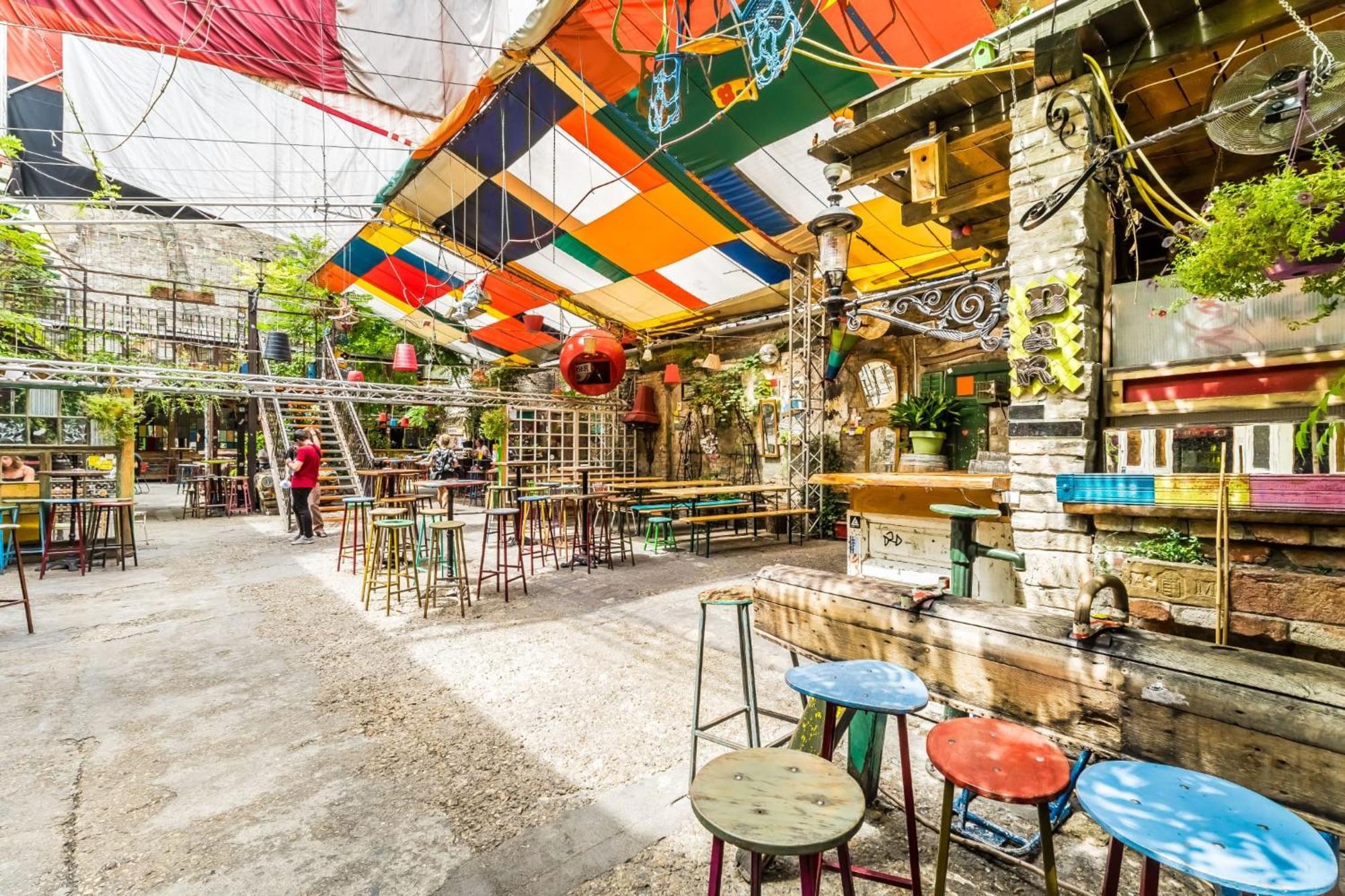 בודפשט Wellness Wonderland: Garden, Sauna, Jacuzzi In Cbd מראה חיצוני תמונה